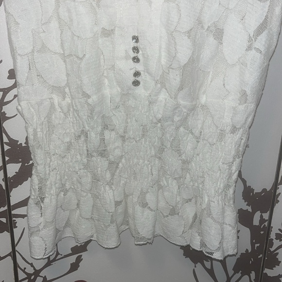 COTTON EXPRESS Women’s Size S Lace White with Diamond Buttons V-Neck Blouse $35 - Picture 2 of 11